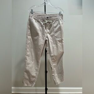 vuori womens riptide Hiking pants size M cream 25” Ripstop